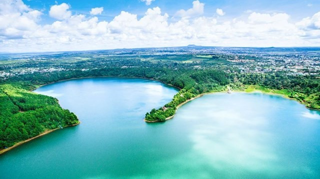 Tỉnh rộng thứ 2 cả nước sắp có khu du lịch 6.300ha, hình thành từ miệng núi lửa cổ hàng triệu năm tuổi - ảnh 1