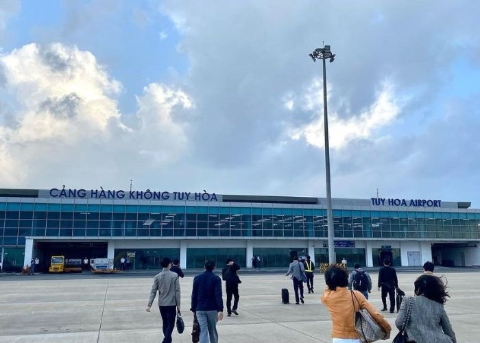 Sân bay nằm gần sát biển Đông dự kiến sẽ được ‘lên đời’- Ảnh 2. Sân bay nằm gần sát biển Đông dự kiến sẽ được ‘lên đời’- Ảnh 2.
