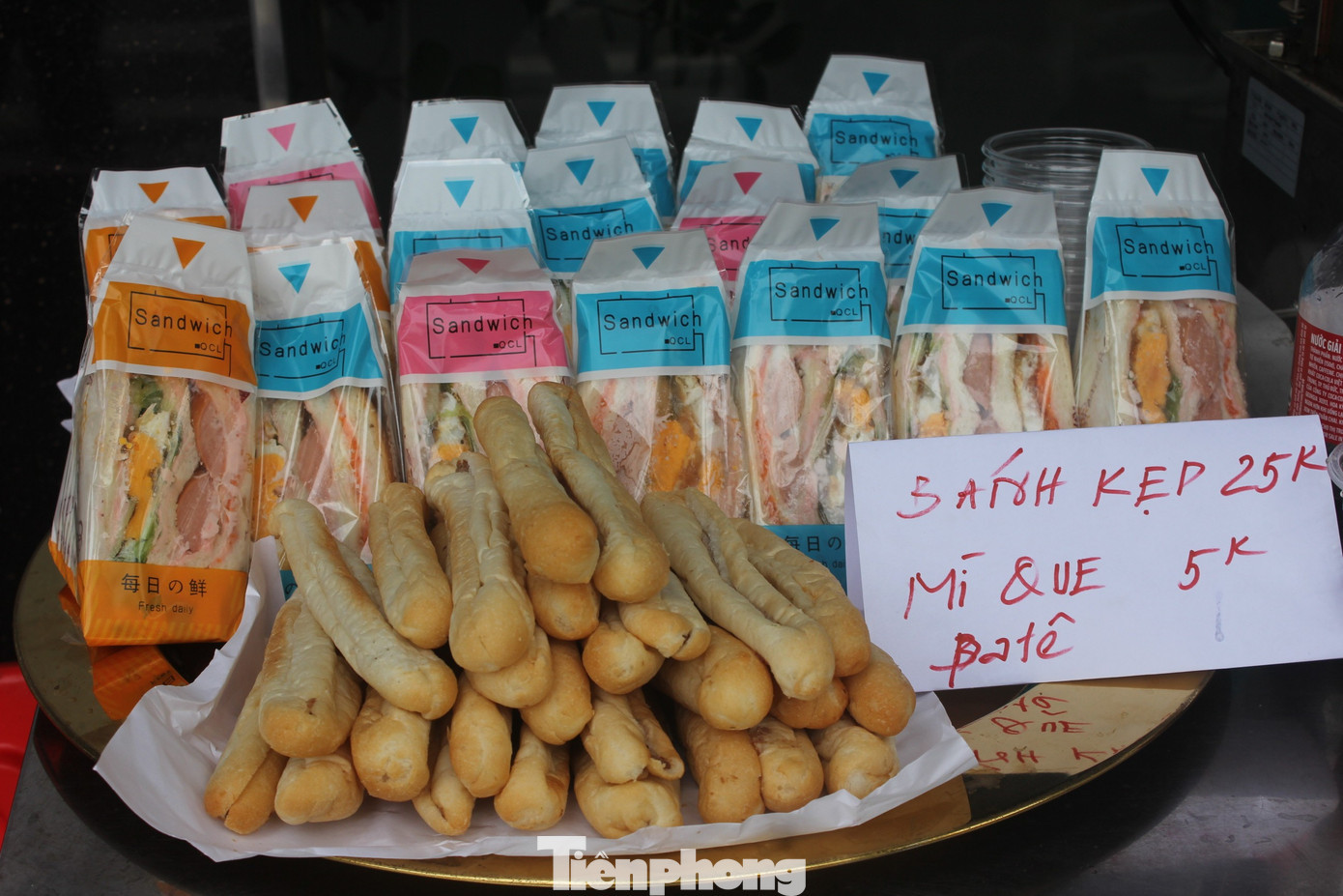 tp-cho-thue-ghe-xem-hop-luyen-a80-11.jpg