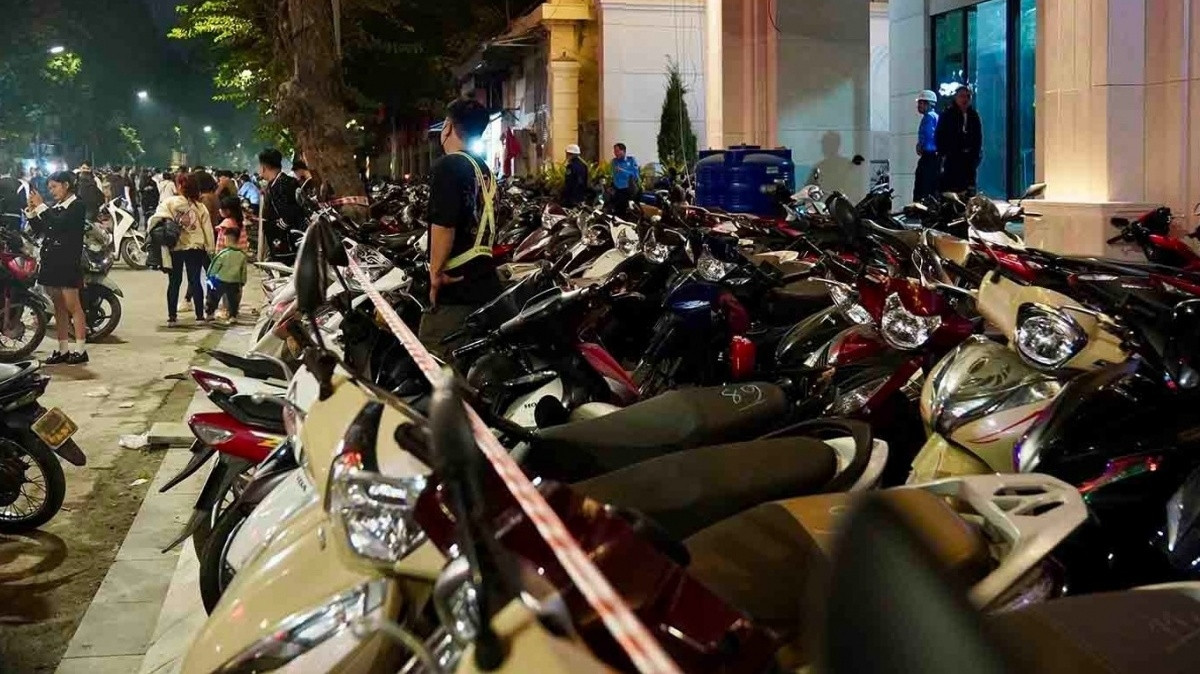 Hà Nội bố trí gần 170 bãi đỗ xe miễn phí phục vụ lễ diễu binh, diễu hành (2/9), cho người dân đi xem biết để hưởng quyền lợi
