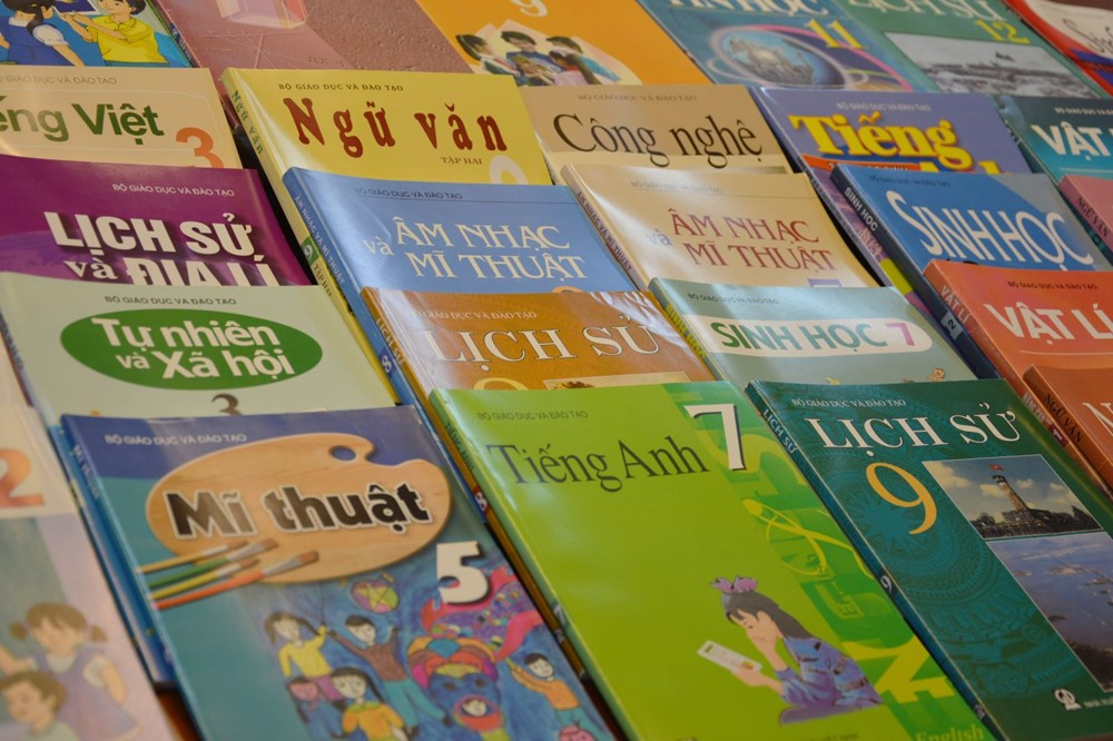 Học sinh toàn quốc có thể sắp được cấp sách giáo khoa miễn phí - ảnh 1