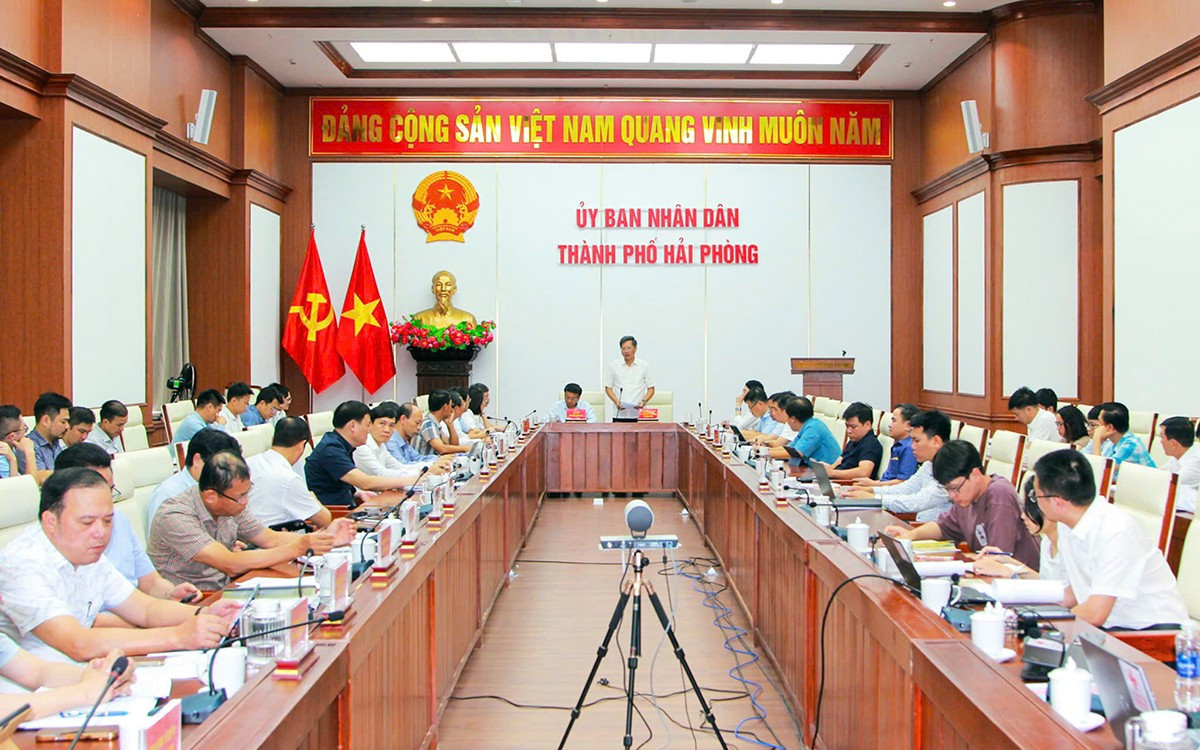 Toàn cảnh buổi làm việc giữa Đoàn công tác thuộc Bộ Xây dựng với TP Hải Phòng về Dự án đường sắt Lào Cai - Hà Nội - Hải Phòng. hp.jpg