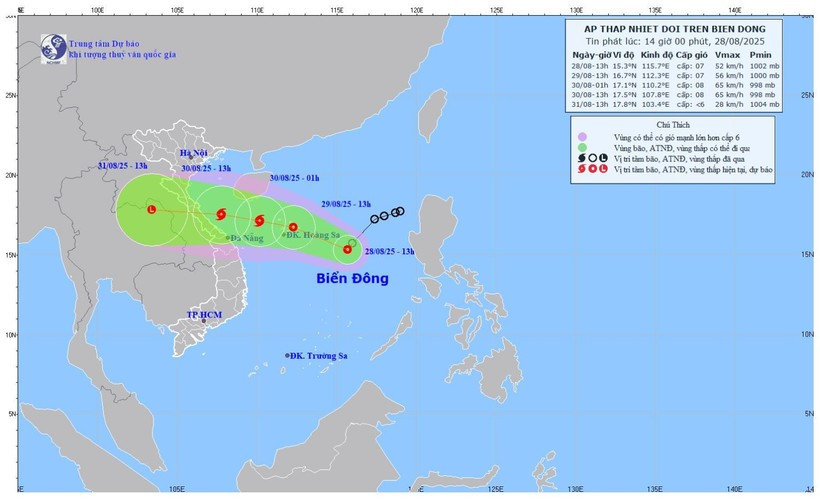 Áp thấp nhiệt đới có thể mạnh lên thành bão số 6, đổ bộ vào miền Trung - ảnh 1