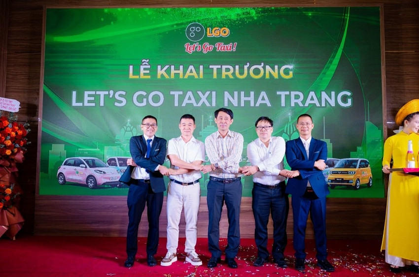 Hãng taxi điện rẻ nhất Việt Nam chính thức ra mắt tại Nha Trang