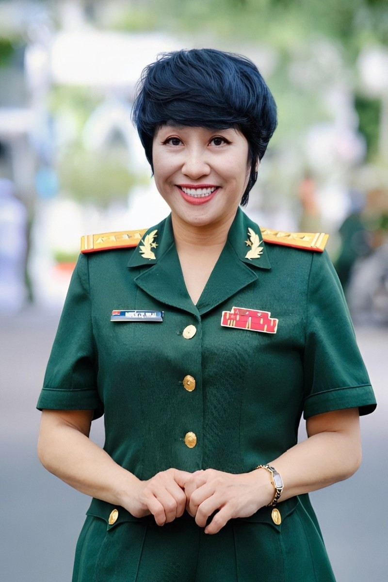 'Bóng hồng' đứng sau khối nghi trượng A80: Là Đại tá, NSND, từng góp mặt trong 2 sự kiện trọng đại của dân tộc, tuổi 50 nhận giải thưởng Nhà nước cao quý - ảnh 1