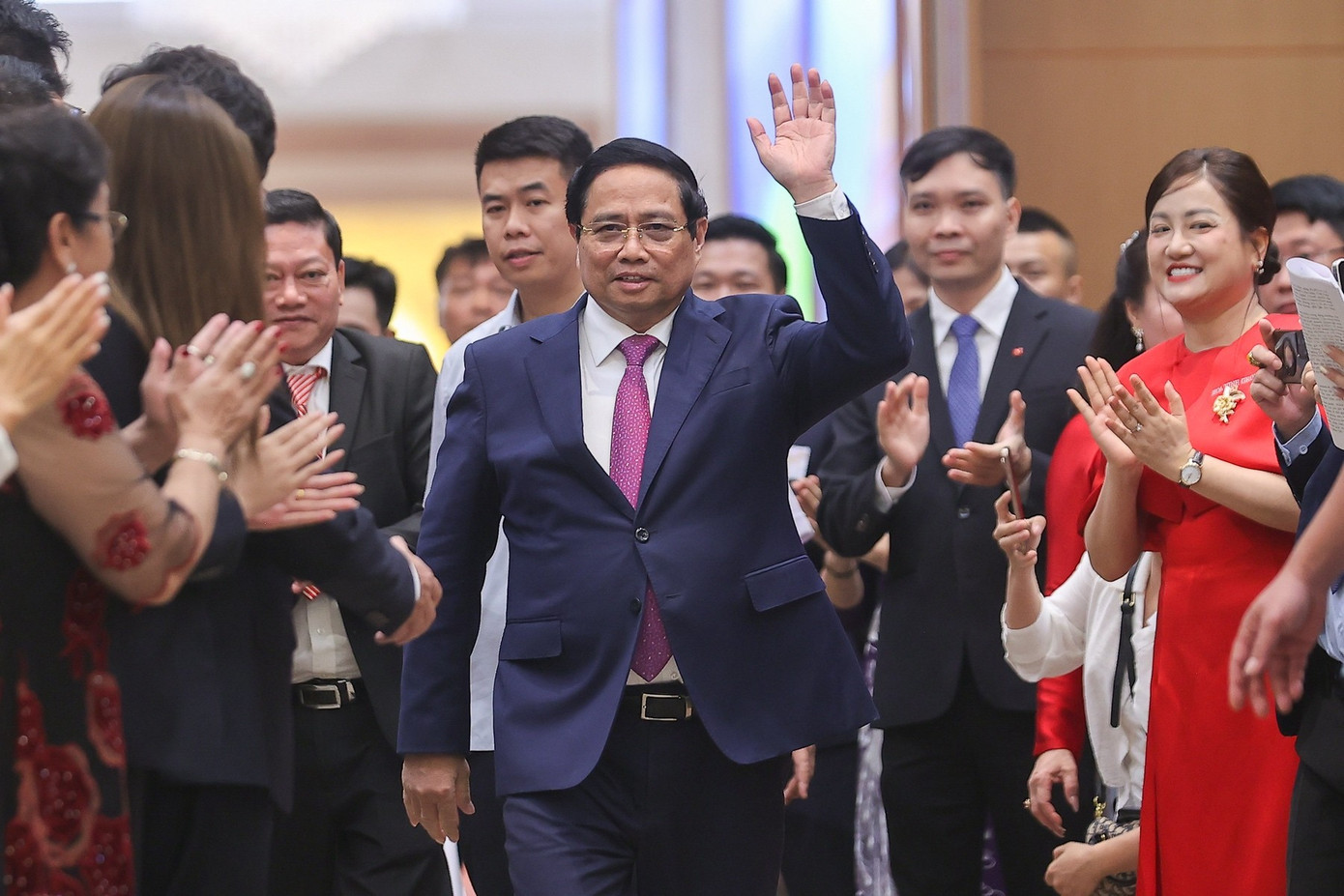 Thủ tướng Phạm Minh Chính tới dự gặp mặt cộng đồng doanh nghiệp. Ảnh: VGP. 308ttgdn1.jpg