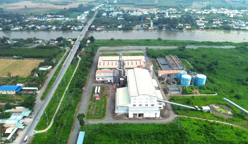 Nhà máy bột giấy 3.400 tỷ bỏ hoang sau hơn 20 năm dang dở: Khung cảnh hoang tàn, rơi vào ‘tầm ngắm’ thanh tra- Ảnh 1. Nhà máy bột giấy 3.400 tỷ bỏ hoang sau hơn 20 năm dang dở: Khung cảnh hoang tàn, rơi vào ‘tầm ngắm’ thanh tra- Ảnh 1.