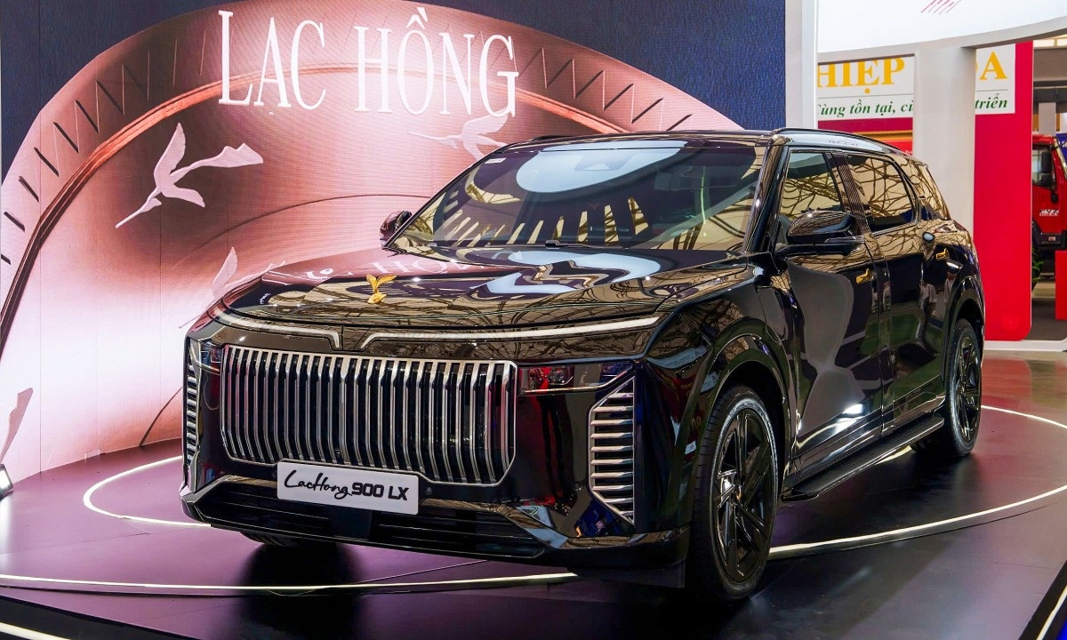 Không chỉ chống đạn, Lạc Hồng 900 LX còn mang cả báu vật ngàn năm vào nội thất