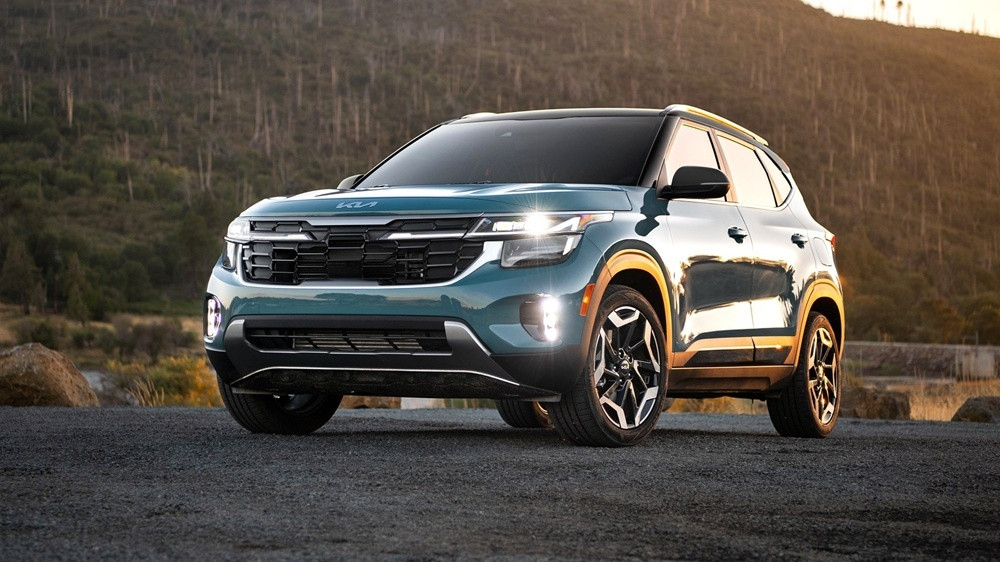 KIA Seltos 2026 phủ kín bưng chạy ngoài phố, dân tình vẫn soi ra những chi tiết đặc biệt