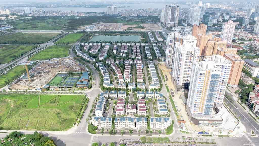 Tín dụng vào bất động sản thêm tiestarlakeht.jpg