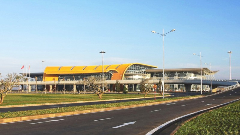 Tuyến đường gánh vai trò là trục giao thông huyết mạch buộc phải hoàn thành trước khi sân bay quốc tế đầu tiên ở khu vực Tây Nguyên đóng cửa- Ảnh 2. Tuyến đường gánh vai trò là trục giao thông huyết mạch buộc phải hoàn thành trước khi sân bay quốc tế đầu tiên ở khu vực Tây Nguyên đóng cửa- Ảnh 2.