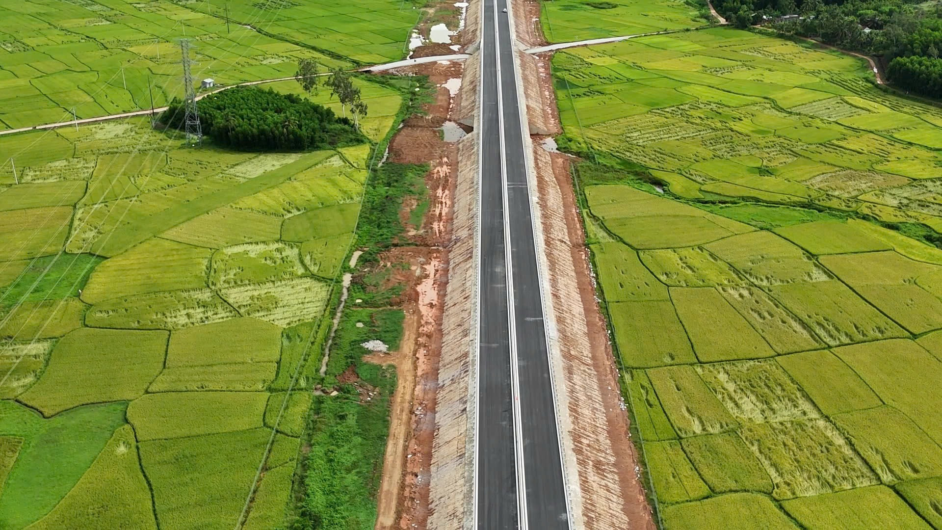 Tập đoàn Đèo Cả báo tin vui về dự án thành phần 20.400 tỷ lớn nhất cao tốc Bắc - Nam- Ảnh 1. Tập đoàn Đèo Cả báo tin vui về dự án thành phần 20.400 tỷ lớn nhất cao tốc Bắc - Nam- Ảnh 1.