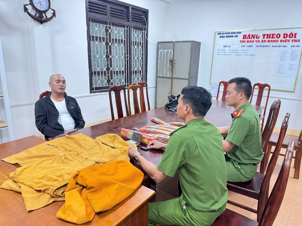 Bắt giữ 'nhà sư' Nguyễn Văn Thanh Tấn - ảnh 1
