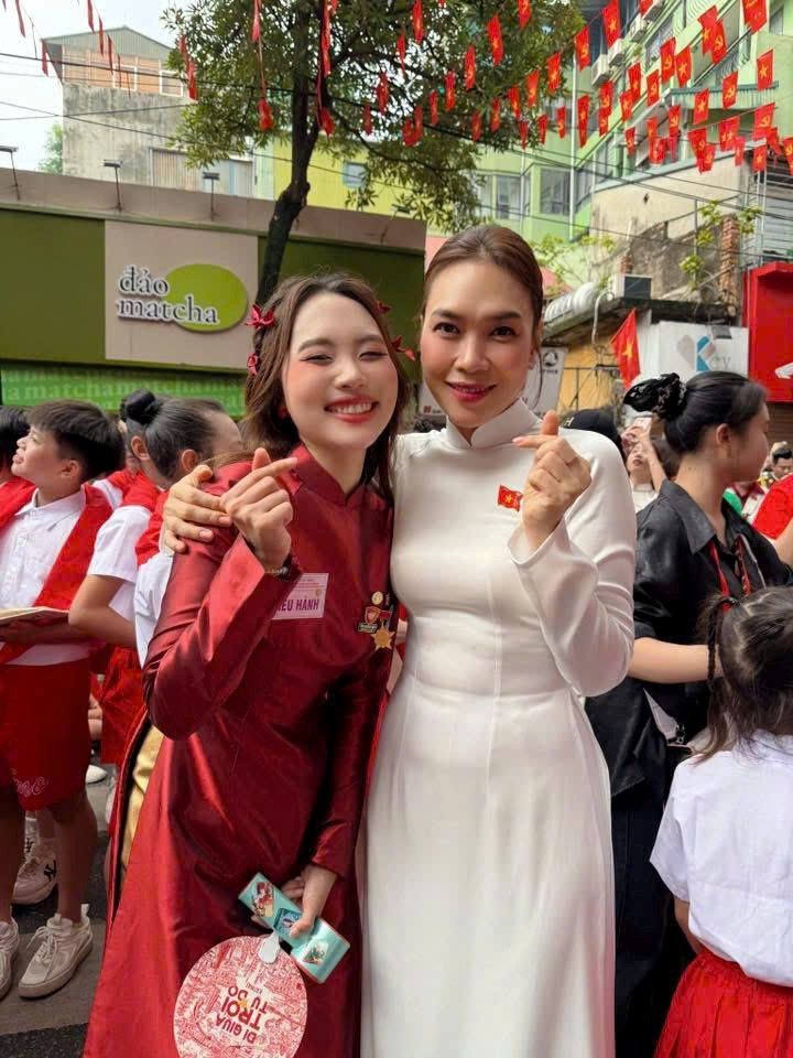Cô gái sinh năm 2003 được chọn biểu diễn tại 2 sự kiện lớn nhất cả nước: 19 tuổi đã làm CEO, thành tích xuất sắc ai cũng ngưỡng mộ - ảnh 1