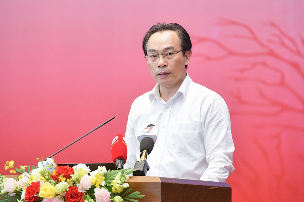 Thủ tướng Chính phủ điều động, bổ nhiệm ông Hoàng Minh Sơn, Thứ trưởng Bộ Giáo dục và Đào tạo giữ chức Chủ tịch Hội đồng, Giám đốc Đại học Quốc gia Hà Nội. tienphong-hoangminhson.jpg