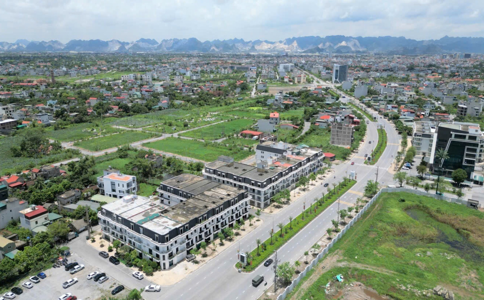 Tỉnh Ninh Bình sắp đấu giá khu đất nằm sát vách Bệnh viện Việt Đức cơ sở 2. Ảnh minh họa Tỉnh Ninh Bình sắp đấu giá khu đất nằm sát vách Bệnh viện Việt Đức cơ sở 2. Ảnh minh họa