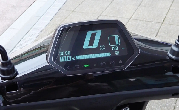 Cận cảnh mẫu xe điện siêu gọn, chạy êm ái 80 km/lần sạc, giá khiến nhiều người bất ngờ