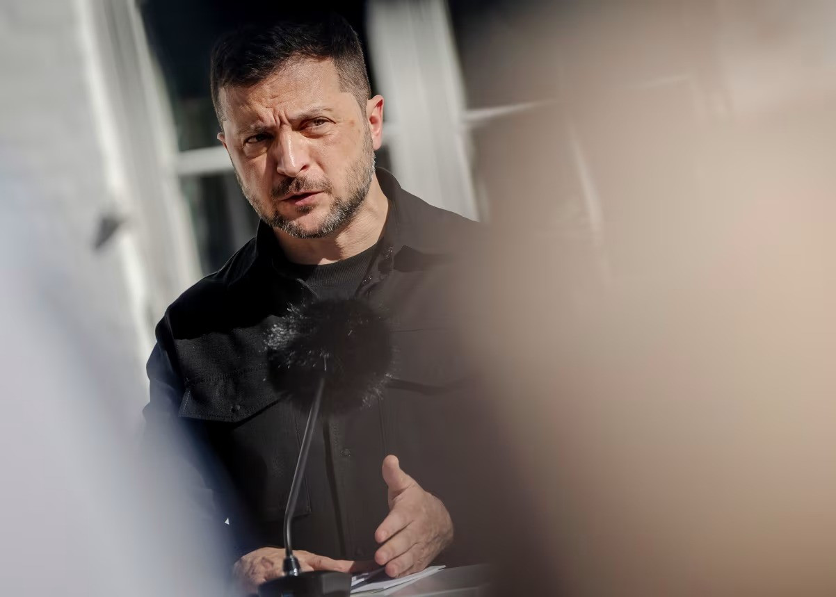 Tổng thống Ukraine Volodymyr Zelensky. (Ảnh: AP) ap25246622325512.jpg