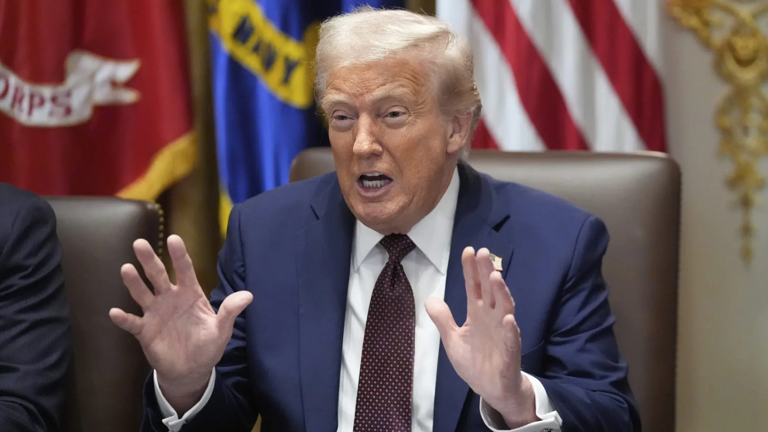 Ông Trump cảnh báo mọi thỏa thuận thương mại sẽ bị hủy bỏ, kinh tế Mỹ chịu thiệt hại khủng khiếp - ảnh 1