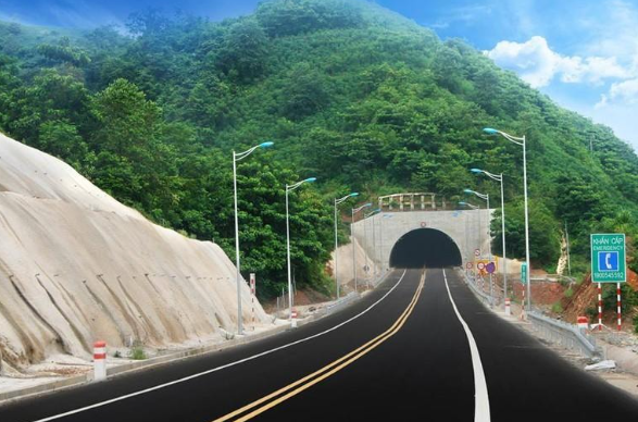 Trong tháng này, Việt Nam sẽ khởi công xây dựng hầm đường bộ 3.000 tỷ, xóa bỏ điểm nghẽn giao thông hiểm trở bậc nhất Tây Bắc- Ảnh 2.