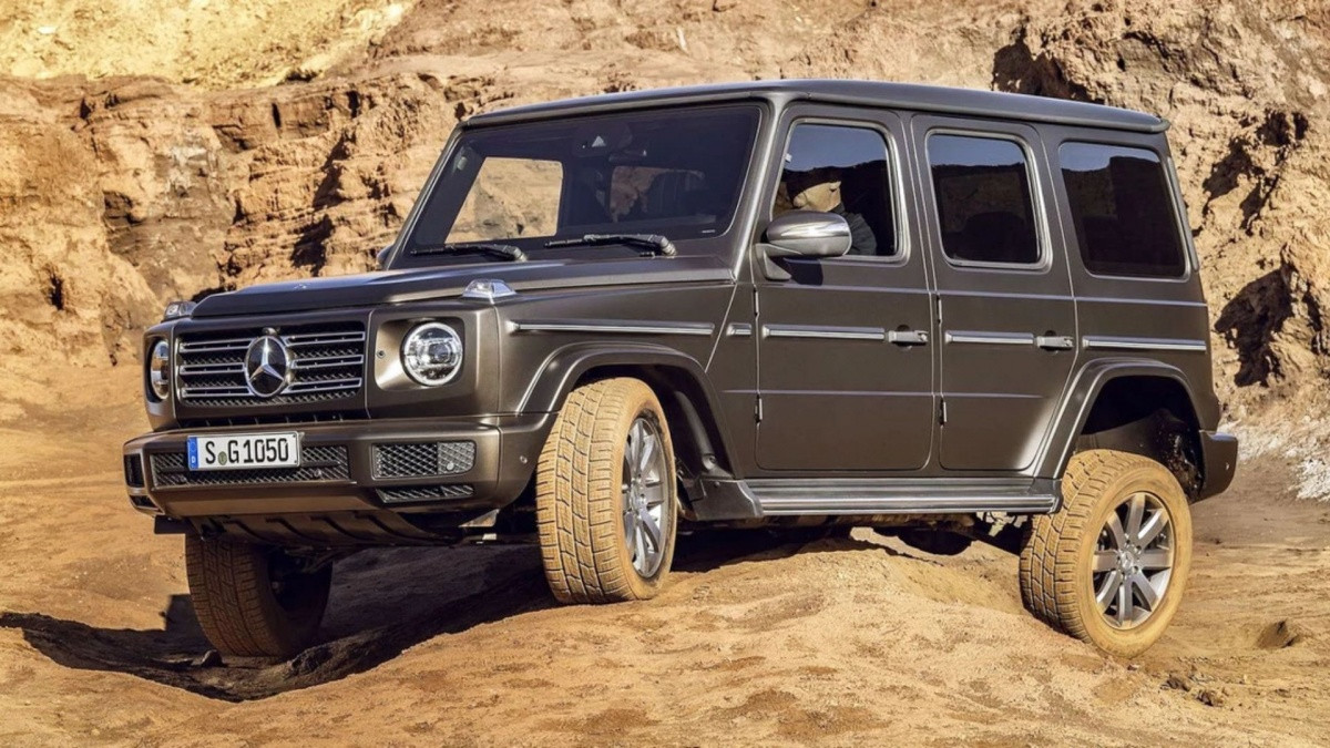 Trải nghiệm VinFast VF 8 và Mercedes-AMG G 63, người dùng thẳng thắn nhận xét 'có sao nói vậy': Xe Việt tốt hơn?