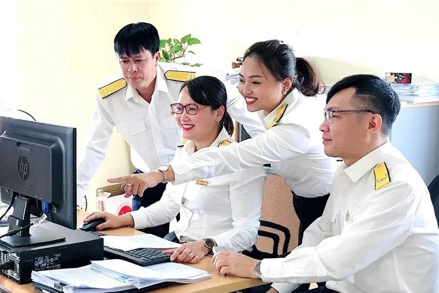 Bộ Tài chính đề xuất biểu thuế thu nhập cá nhân còn 5 bậc, mức cao nhất 35%