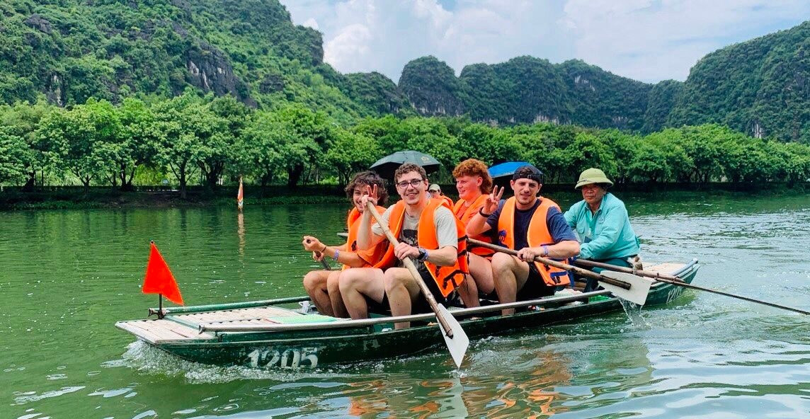 13,9 triệu lượt khách quốc tế đến Việt Nam trong 8 tháng đầu năm