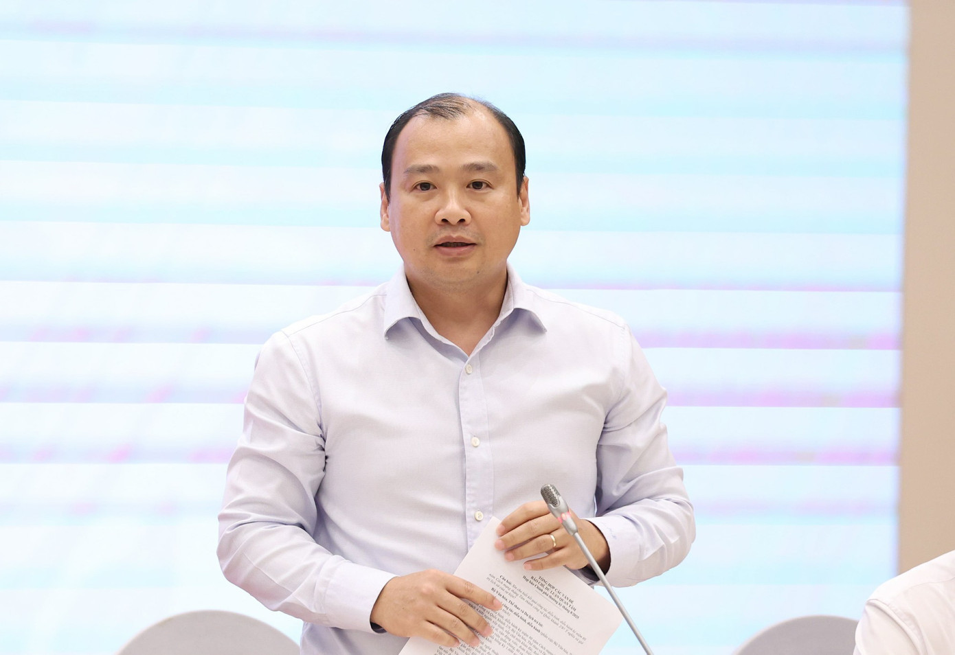 Thứ trưởng Thường trực Bộ VHTT&DL Lê Hải Bình. 69binh.jpg