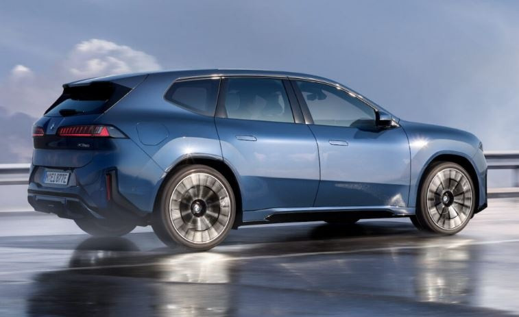 BMW iX3 - chuẩn mực mới của SUV điện: Tầm hoạt động 805km mạnh 463 mã lực, pin Gen6 bền hơn 42% cùng công nghệ '4 bộ siêu não'