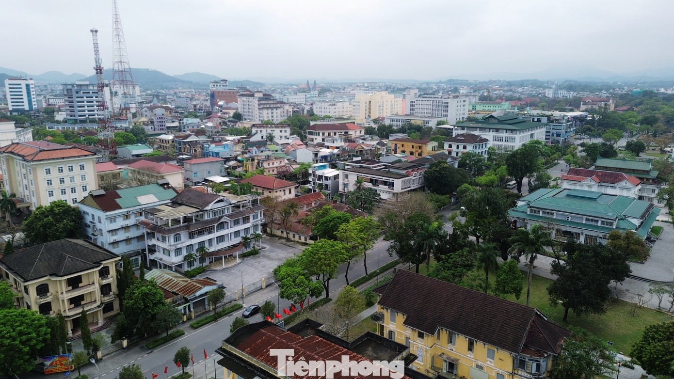 Một khu đất dat-vang-ven-song-huong-hue.jpg
