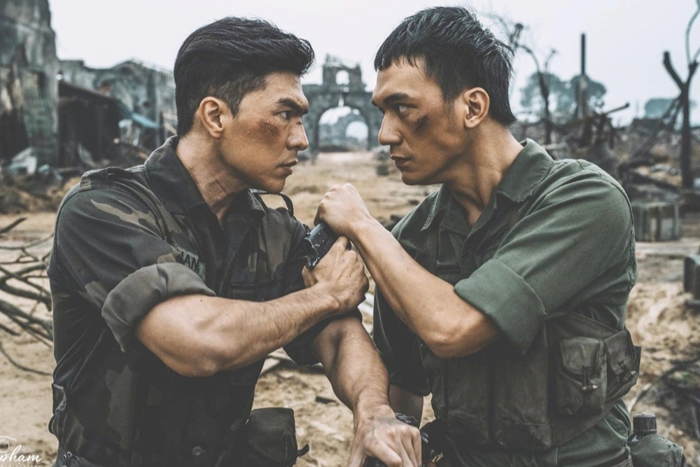 Vượt phim Mai, Mưa đỏ chính thức trở thành phim có doanh thu cao nhất lịch sử phòng vé Việt - ảnh 1