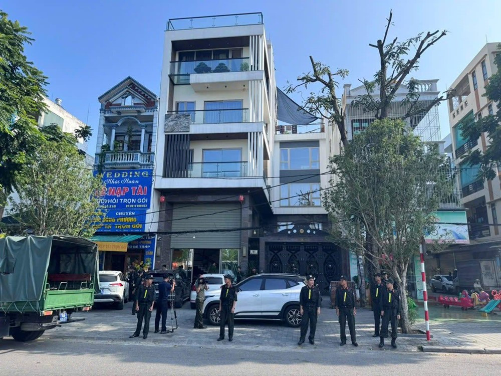 Chân dung ‘trùm’ giang hồ vừa bị công an khám nhà: Là ‘người phán xử’ cả giới giang hồ xứ Thanh, sống bí ẩn ít lộ diện - ảnh 2
