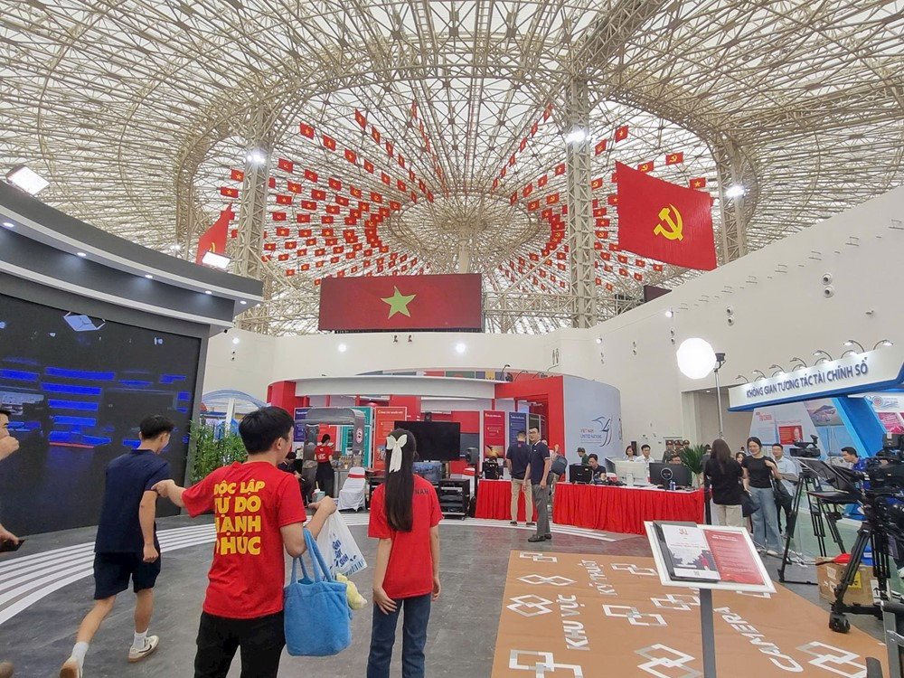 Tin vui cho người dân tại thành phố nhỏ nhất Việt Nam - ảnh 1