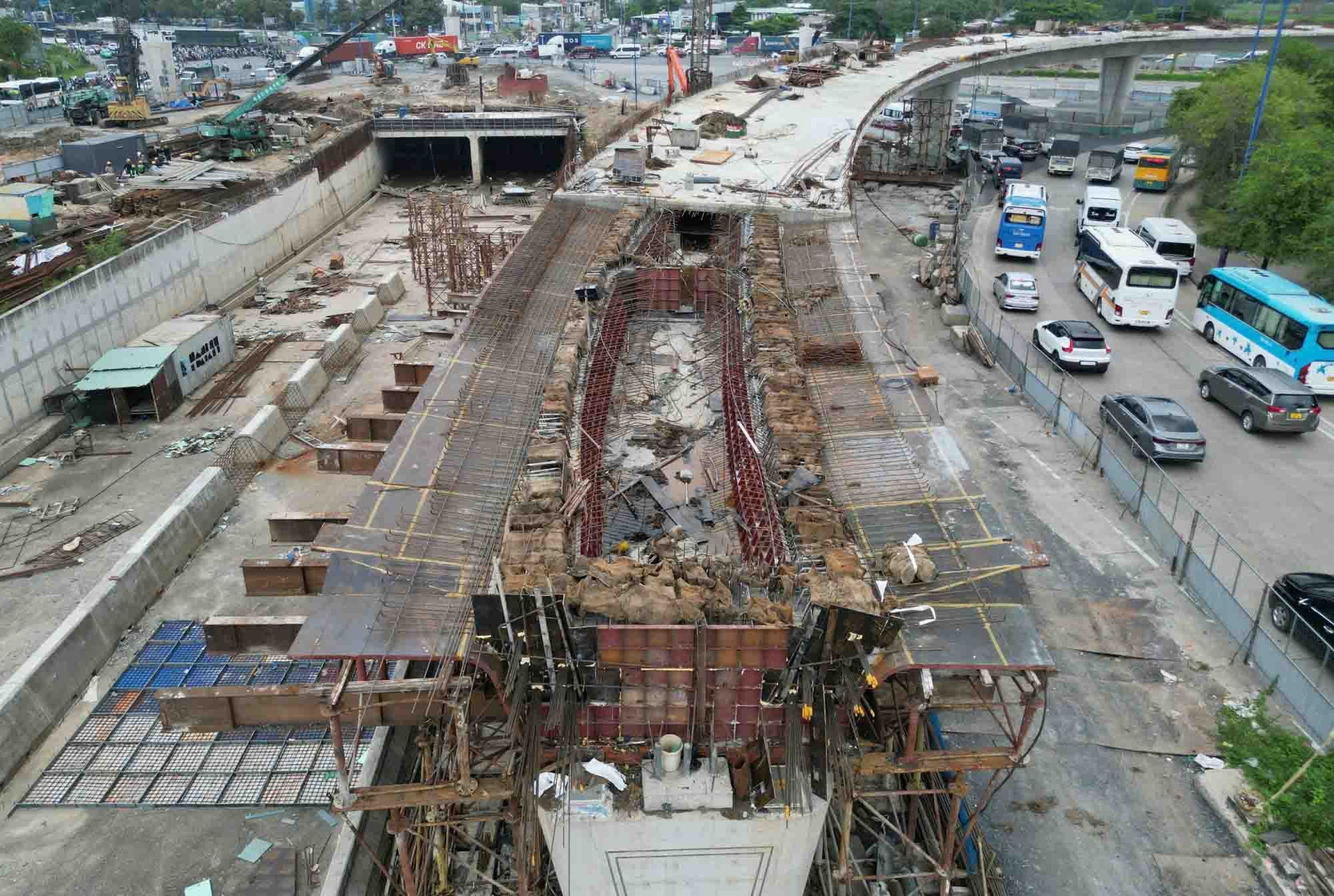 Gần 1 năm nữa, nút giao 3.400 tỷ hiện đại nhất TP. HCM mới hoàn thiện- Ảnh 2.