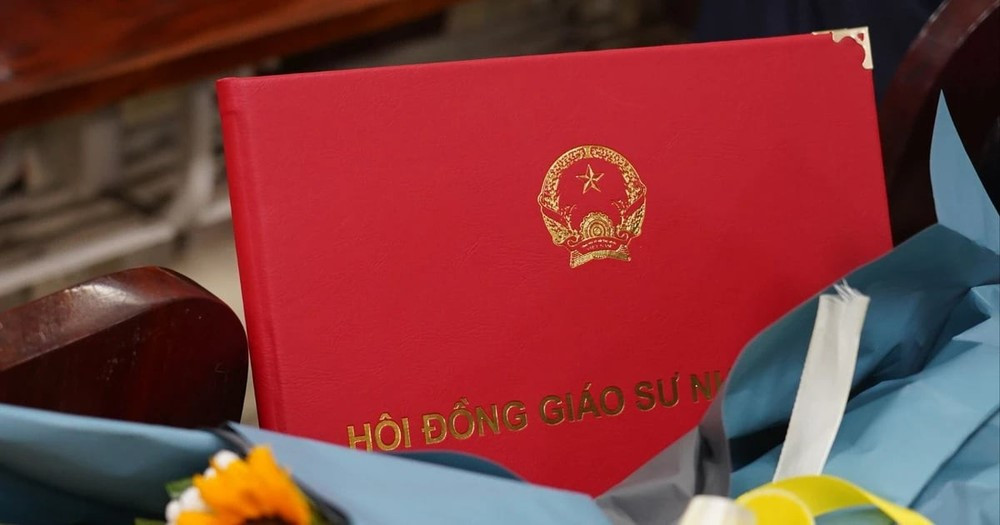 Số lượng ứng viên được đề nghị xét công nhận giáo sư, phó giáo sư 2025 tăng vọt - ảnh 1
