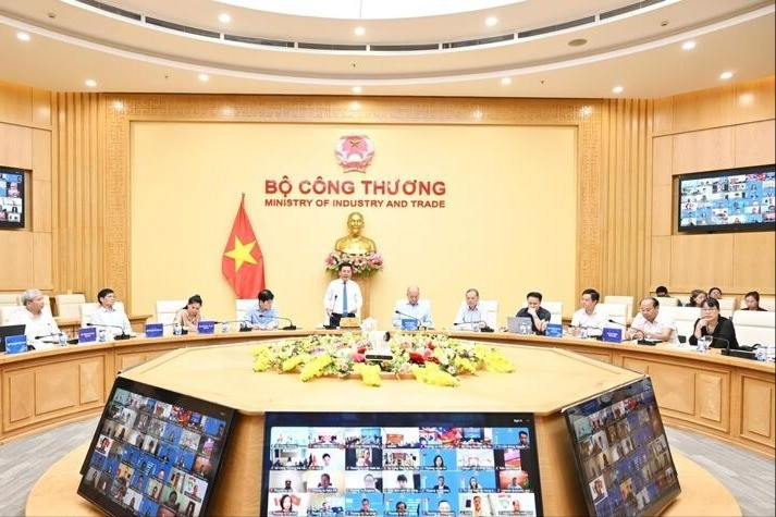 4 tháng cuối năm, bình quân xuất khẩu của Việt Nam cần đạt trên 37,5 tỷ USD/tháng. hoi-nghi-6-12244623-980.jpg