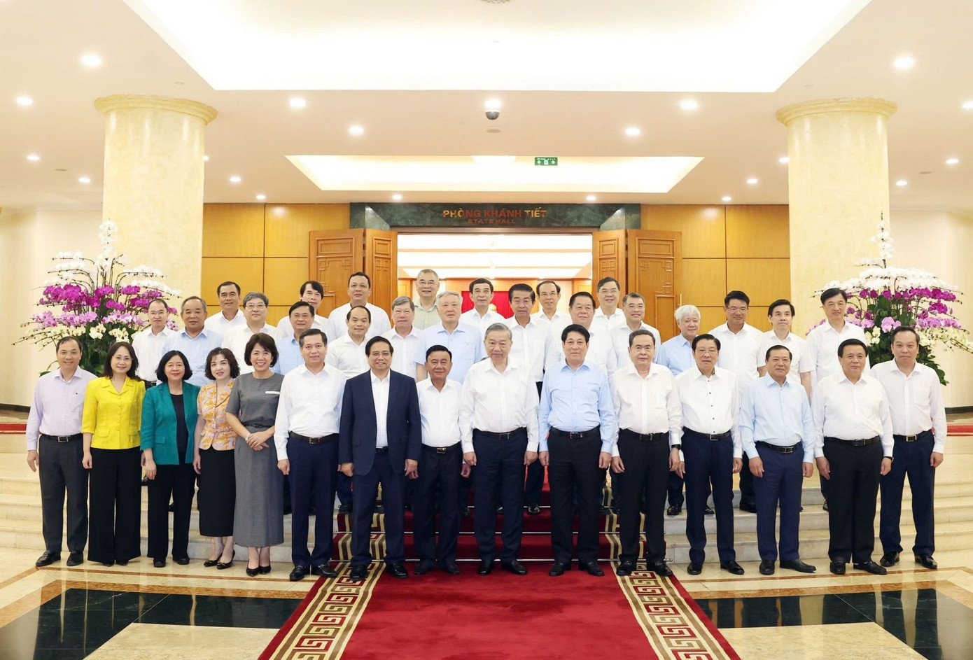 Tổng Bí thư Tô Lâm và các đại biểu dự buổi làm việc. Ảnh: Cổng thông tin Đảng Cộng sản. tienphong-99tbttolam3.jpg