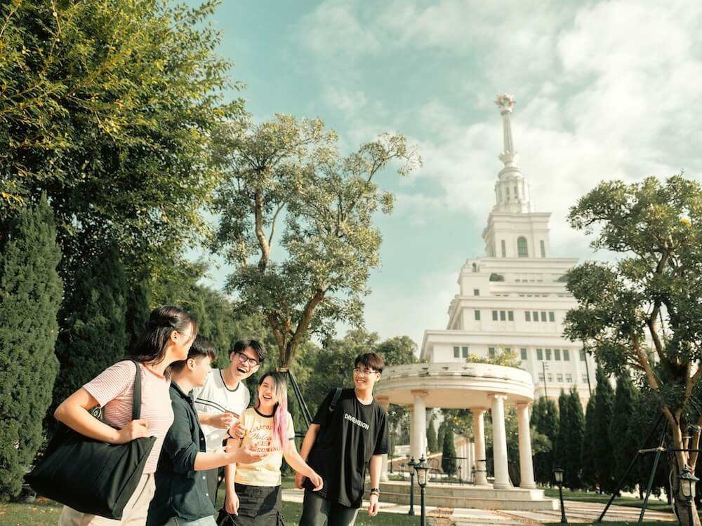 Trường ĐH là 'lò đào tạo tinh hoa'của tỷ phú Phạm Nhật Vượng: Đầu tư hàng chục nghìn tỷ, phấn đấu top 100 thế giới - ảnh 3