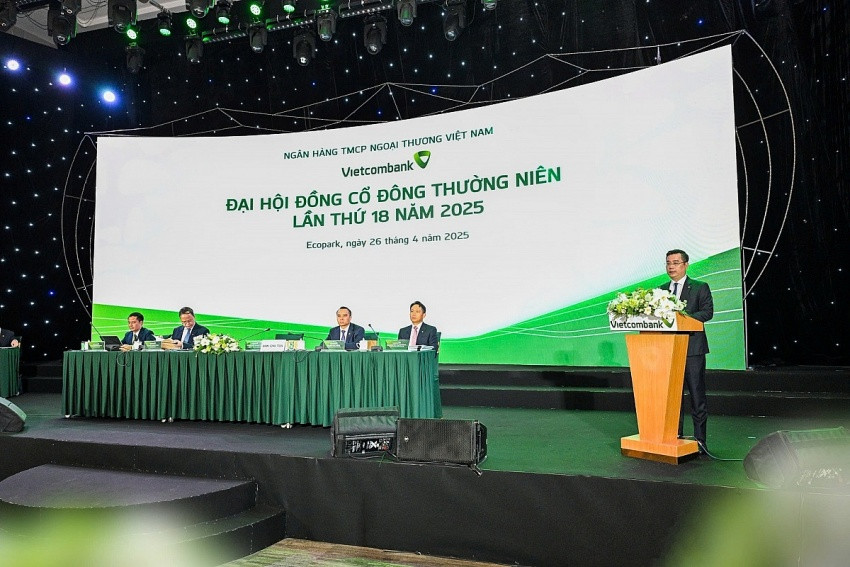 Chính phủ yêu cầu đẩy nhanh tăng vốn điều lệ cho Vietcombank, VietinBank và BIDV