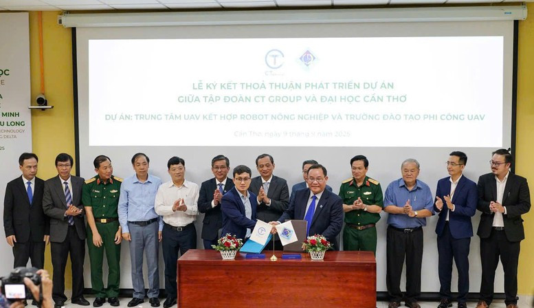 Hình ảnh tại buổi ký kết thỏa thuận. Nguồn ảnh: Báo Chính phủ Hình ảnh tại buổi ký kết thỏa thuận. Nguồn ảnh: Báo Chính phủ