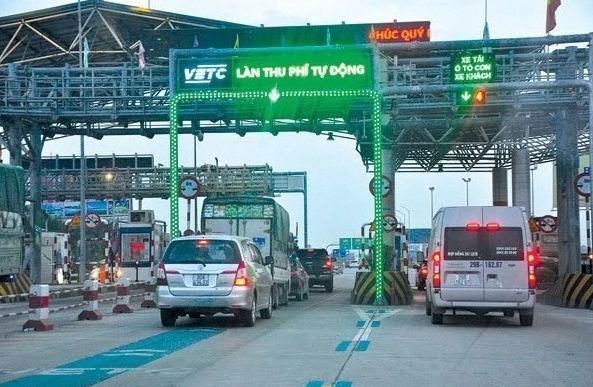 Dự kiến mức thu phí sử dụng đường bộ đối với xe ô tô- Ảnh 1. Dự kiến mức thu phí sử dụng đường bộ đối với xe ô tô- Ảnh 1.
