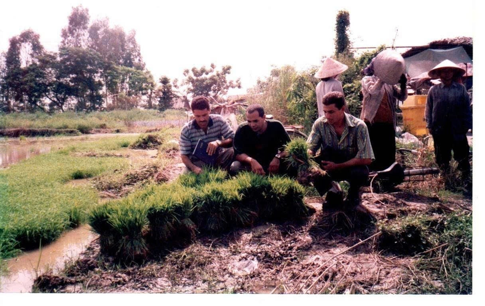 Chuyên gia Việt Nam đầu tiên vượt nửa vòng Trái Đất, sang Cuba trồng lúa - ảnh 2