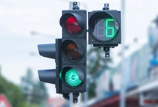 Quy định mới nhất về đèn giao thông và chấp hành nghiêm, nếu vi phạm bị phạt lên tới 22 triệu đồng và bị trừ 10 điểm GPLX