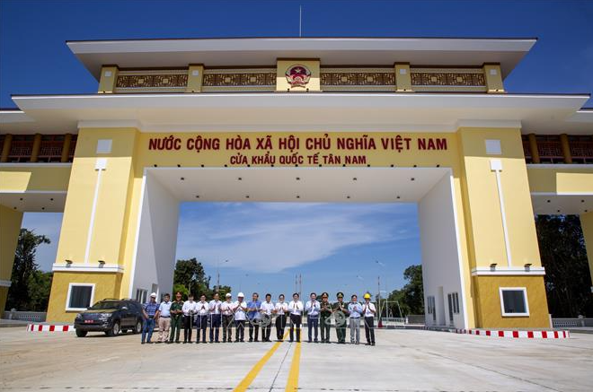 Việt Nam sắp có thêm cửa khẩu quốc tế đi vào hoạt động- Ảnh 2. Việt Nam sắp có thêm cửa khẩu quốc tế đi vào hoạt động- Ảnh 2.