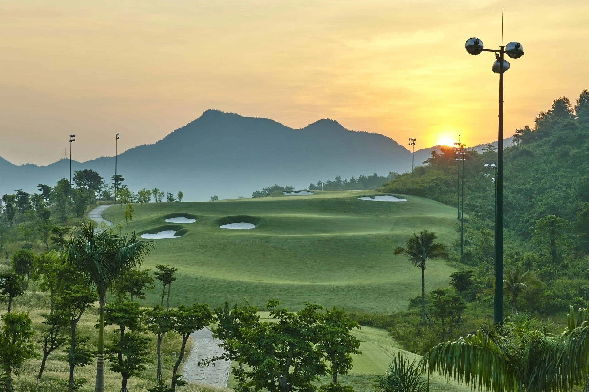‘Thủ phủ công nghiệp miền Bắc’ sắp có sân golf bên trong khu đô thị 6.600 tỷ- Ảnh 1.