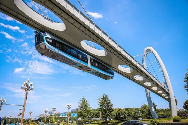 Hà Nội dự kiến có tàu điện 1 ray do liên doanh Tập đoàn Đèo Cả xây dựng- Ảnh 2. Hà Nội dự kiến có tàu điện 1 ray do liên doanh Tập đoàn Đèo Cả xây dựng- Ảnh 2.