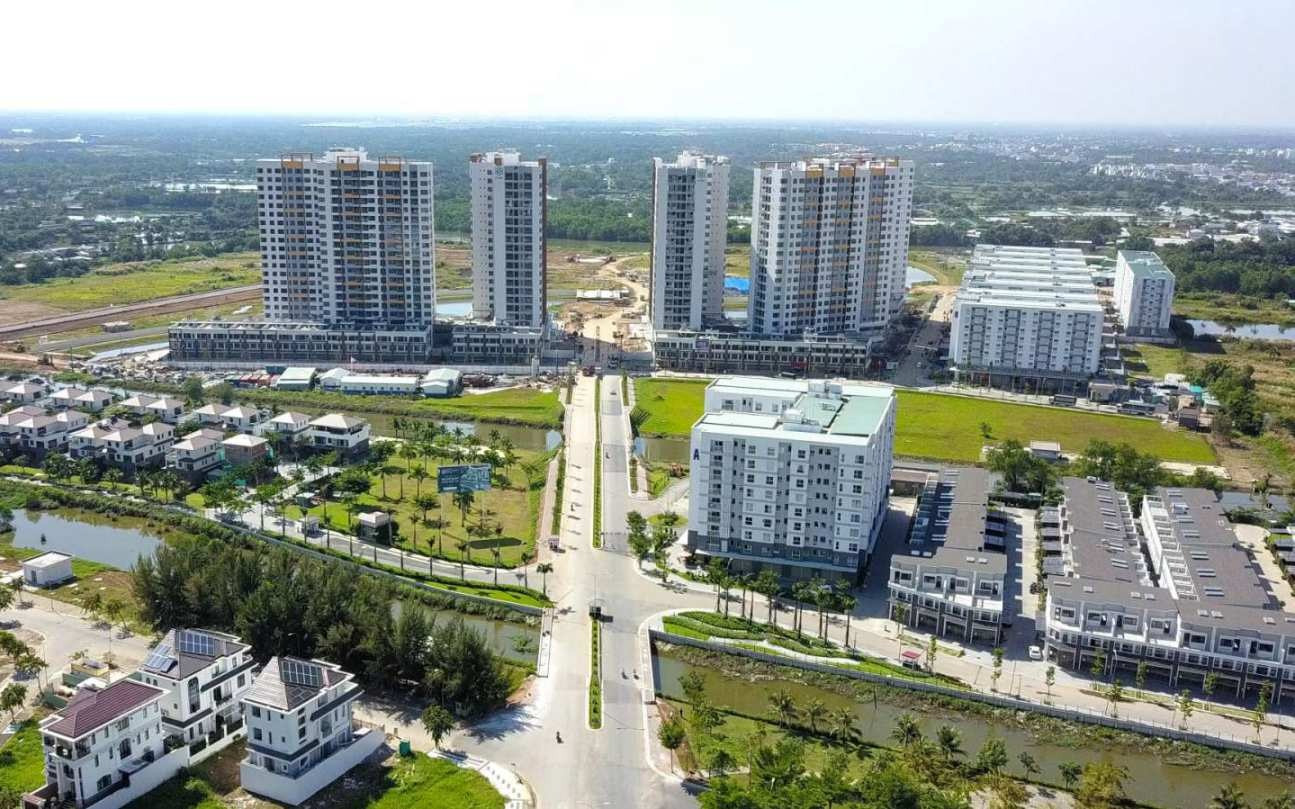 Bất động sản TP. HCM: Chung cư dẫn dắt, phân khúc hạng sang 'leo thang' giá kỷ lục- Ảnh 1. Bất động sản TP. HCM: Chung cư dẫn dắt, phân khúc hạng sang 'leo thang' giá kỷ lục- Ảnh 1.