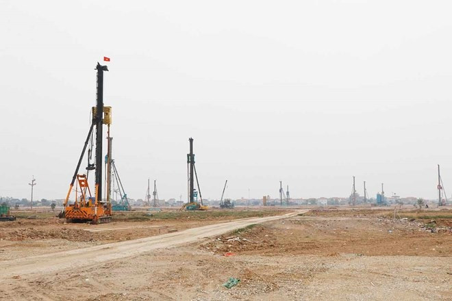 Gấp rút hoàn thành hạng mục quan trọng đối với dự án sân bay lớn nhất miền Bắc- Ảnh 1.