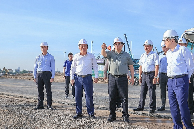 Dự án 900.000m² của Vingroup sở hữu trạm sạc xe điện lớn nhất Việt Nam, 3 tuần đón hơn 10 triệu lượt khách