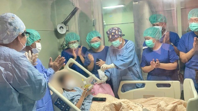 Bác sĩ Việt sẽ tự sản xuất tế bào chữa ung thư, chi phí giảm khoảng 20 lần so với ra nước ngoài điều trị - ảnh 1